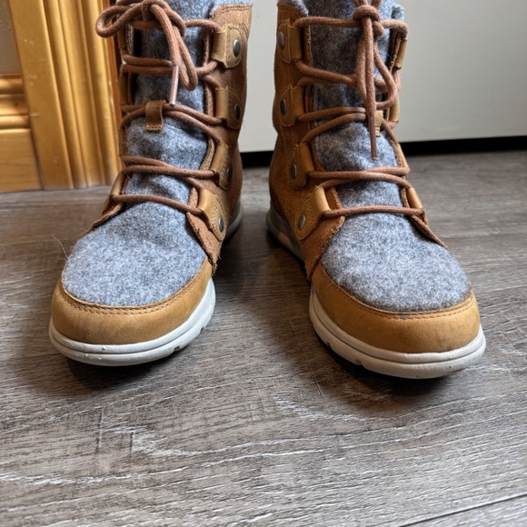 Sorel Explorer Joan Boot (size 6) - Picture 6 of 6